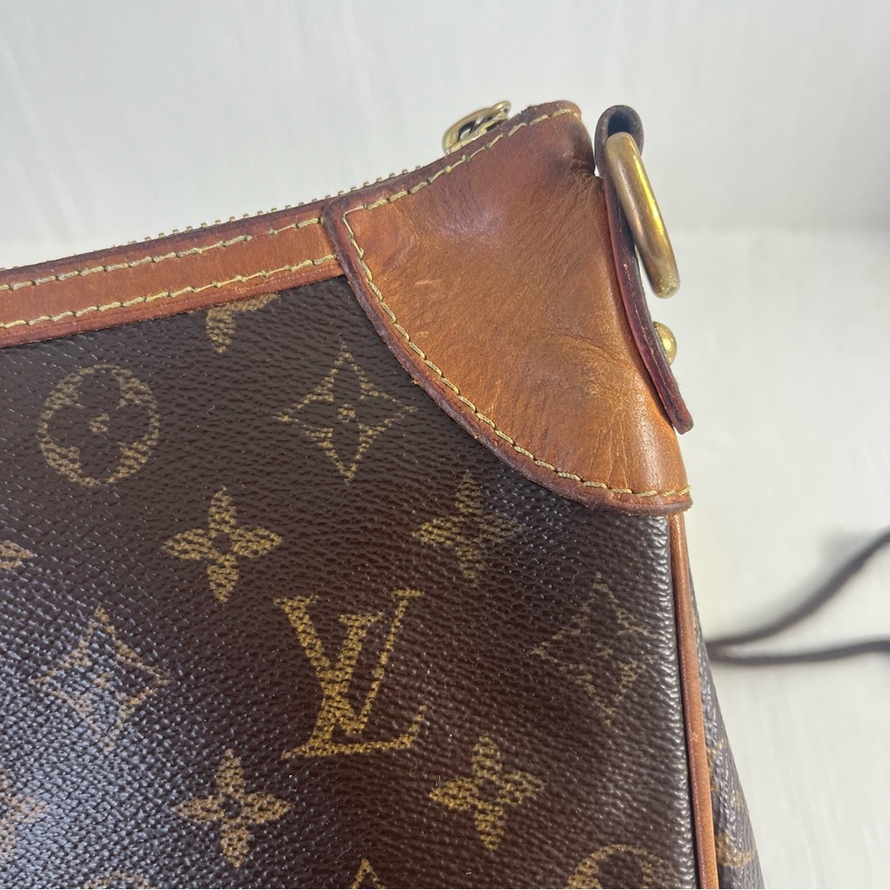 Louis Vuitton Monogram Coated Canvas Odeon PM Crossbody Messenger Bag - Picture 9 of 16